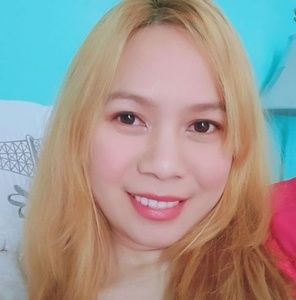 Meet your Posher, Deslie